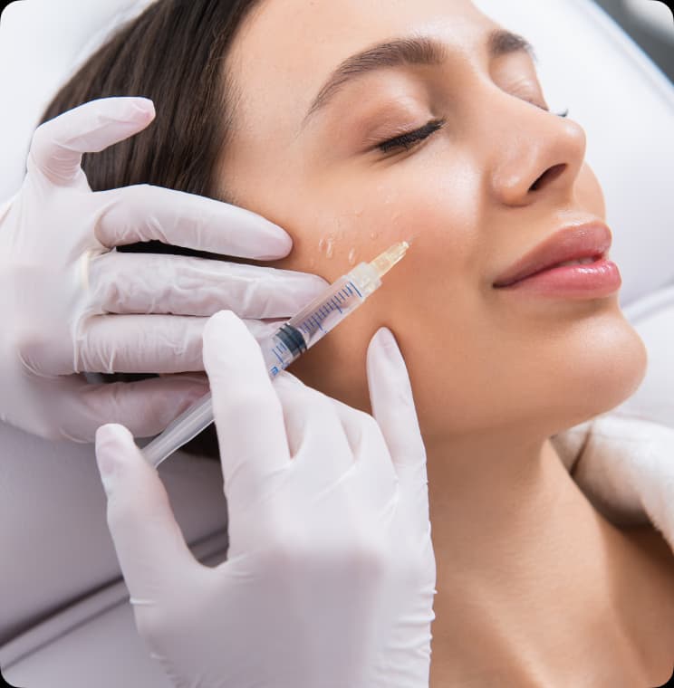 Stimulates collagen production for long-lasting, natural results.